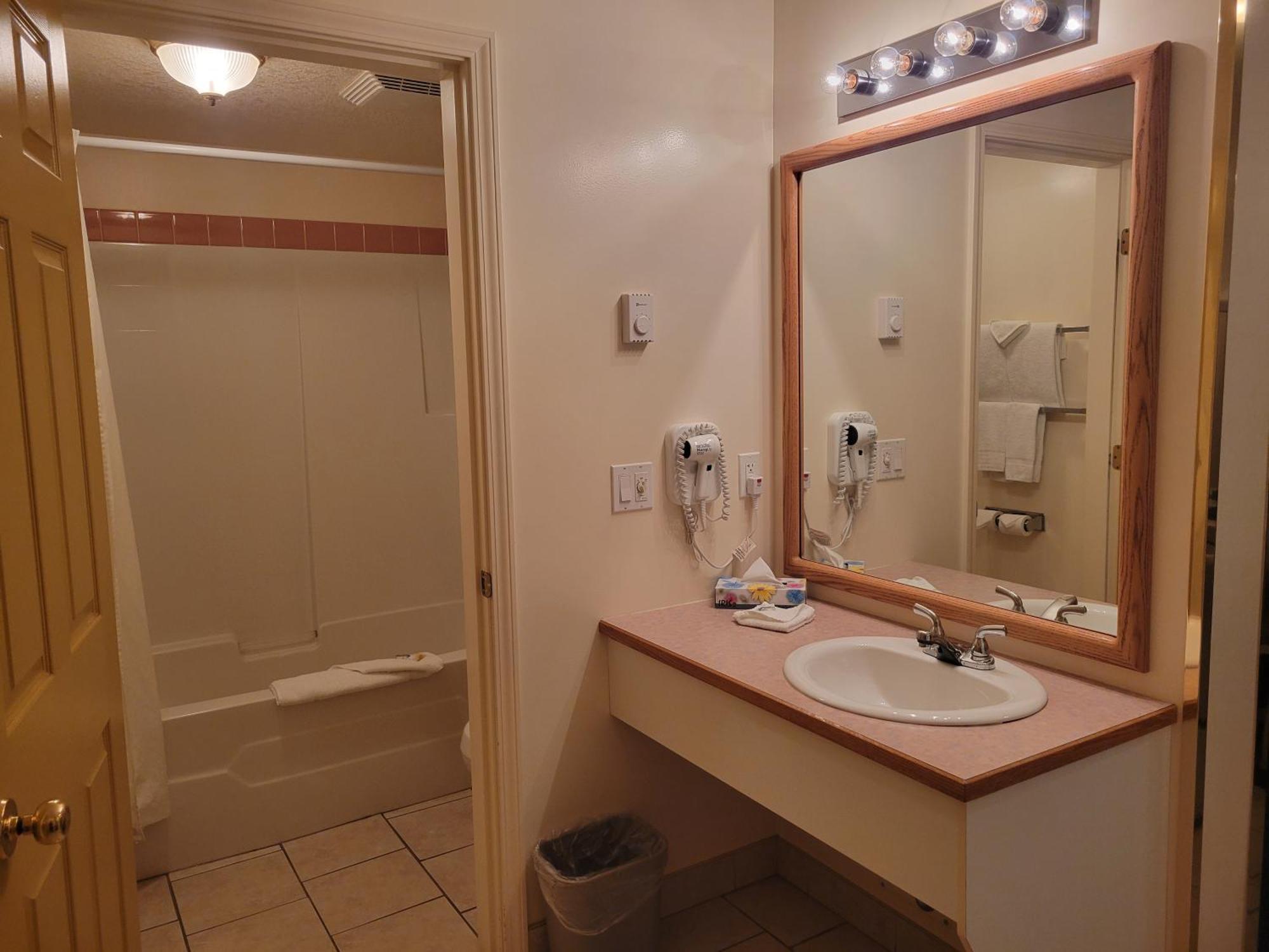 Western Budget #3 Motel Whitecourt